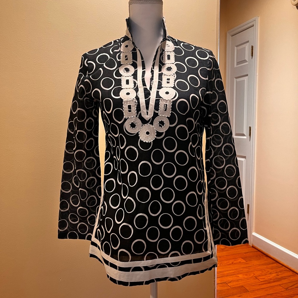 Michael Kors NWOT Black and White Circle Pattern Tunic